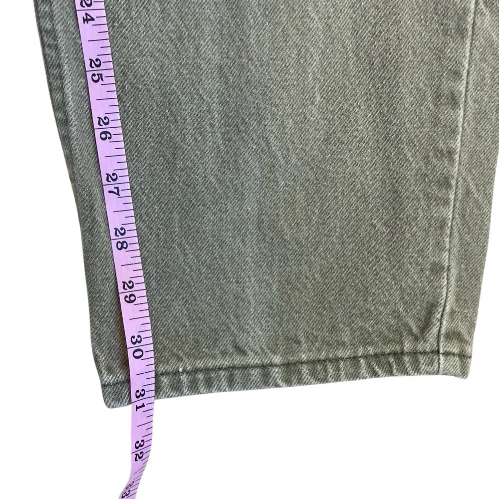 Vintage 90s Levi’s 550 Jeans Relaxed Fit Tapered Leg Faded Green Grey USA 36x32